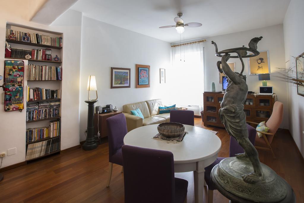Living In San Peter Apartment Rom